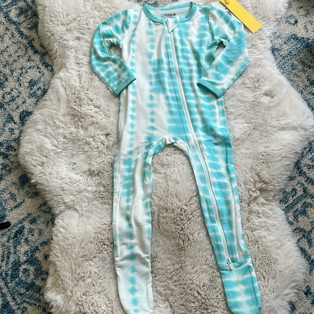 Kyte baby 12-18mos Robin riptide Footie